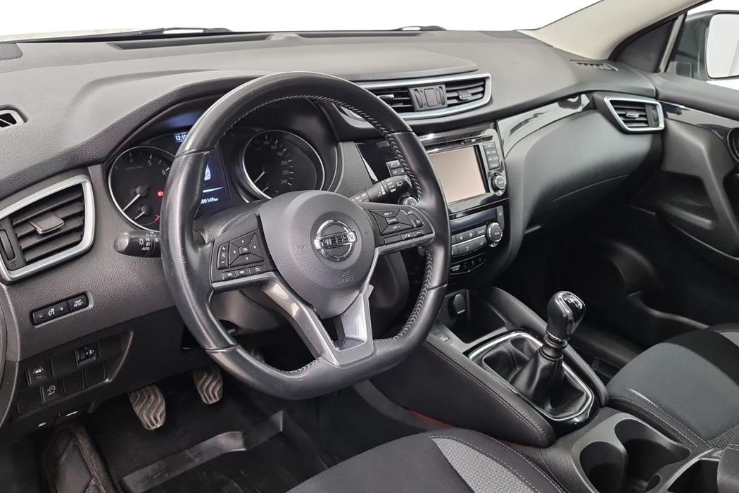 NISSAN QASHQAI 2018
