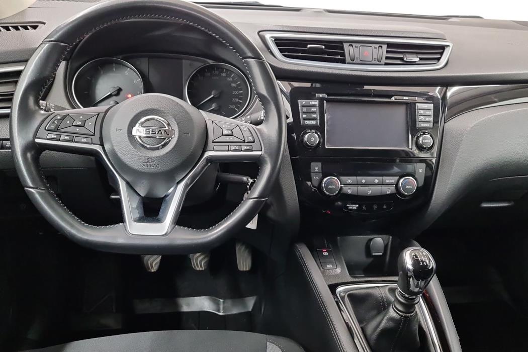 NISSAN QASHQAI 2018