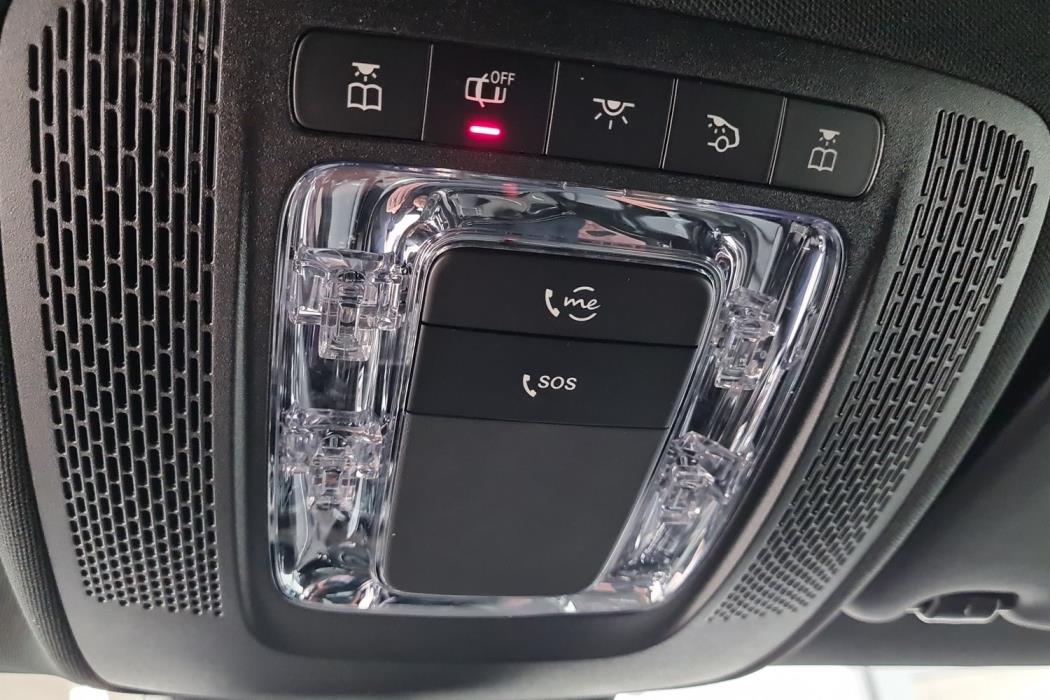 MERCEDES-BENZ A 2021