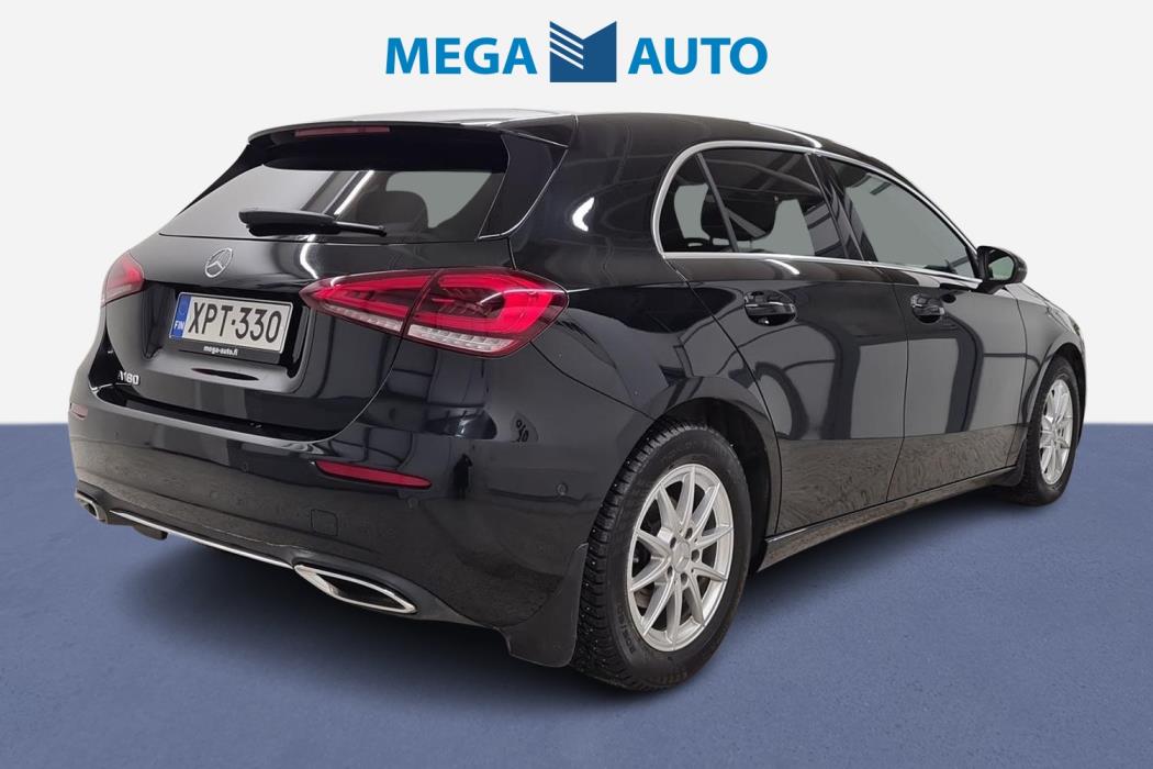 MERCEDES-BENZ A 2021