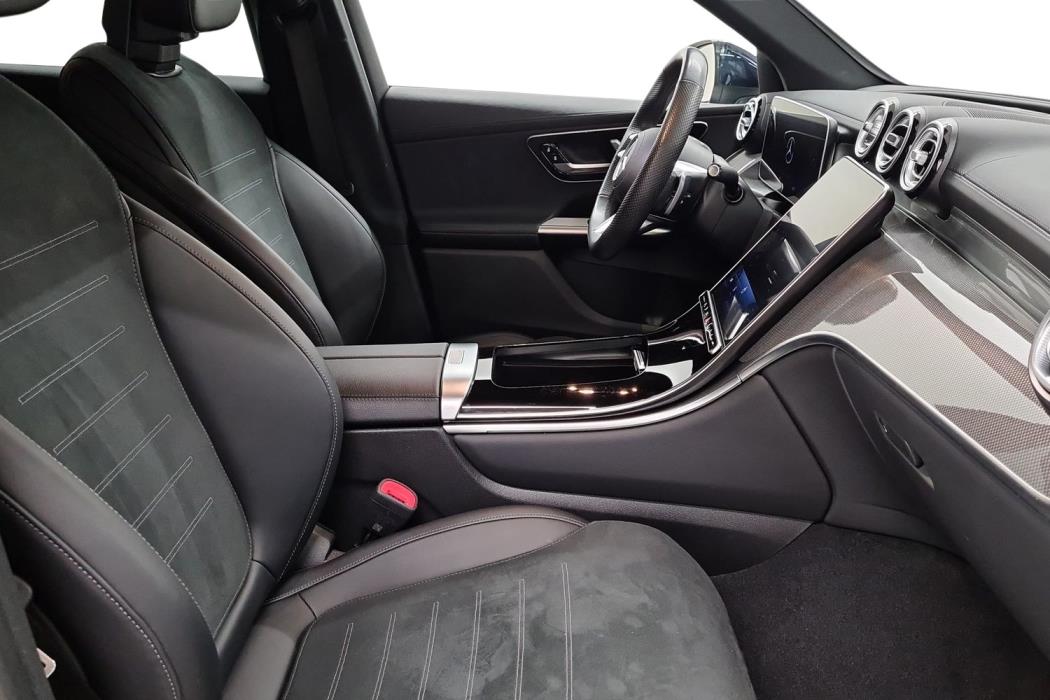 MERCEDES-BENZ GLC 2024