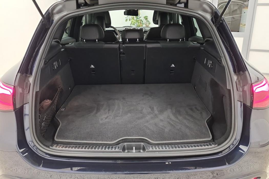 MERCEDES-BENZ GLC 2024