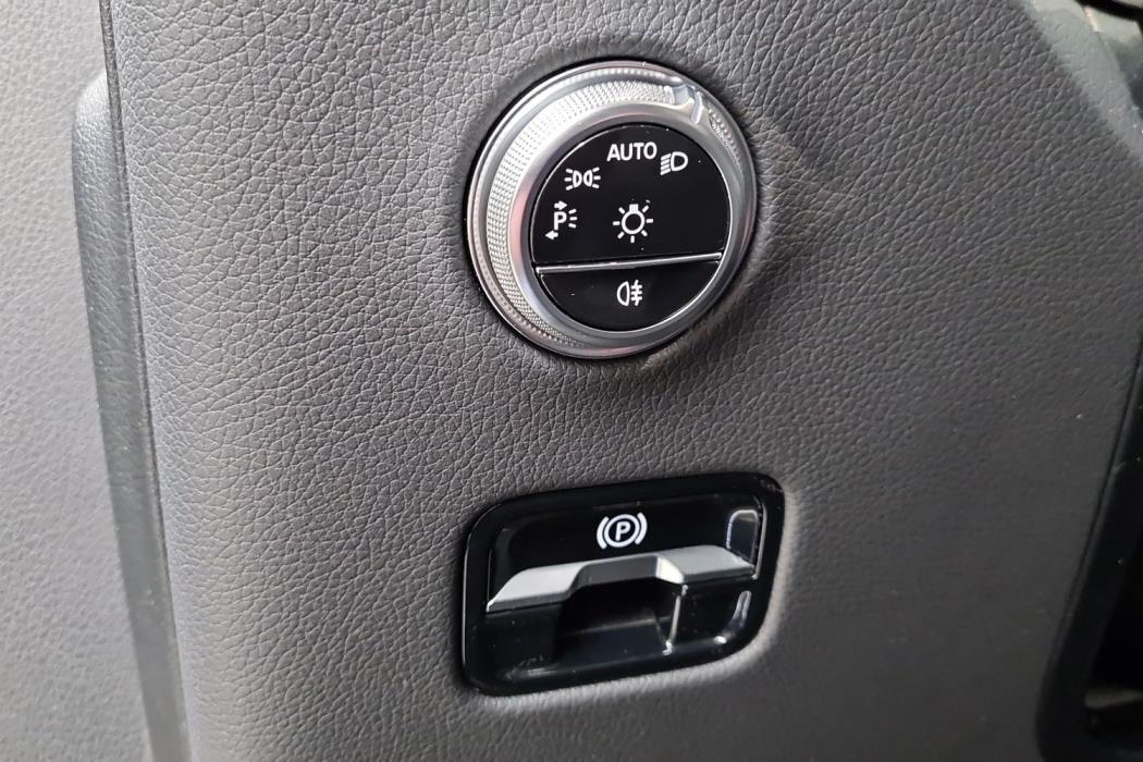 MERCEDES-BENZ GLC 2024