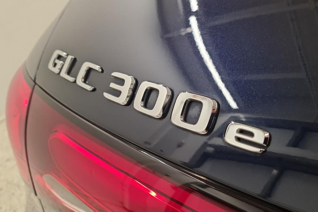 MERCEDES-BENZ GLC 2024