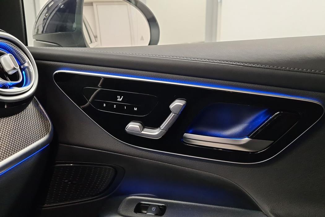 MERCEDES-BENZ GLC 2024