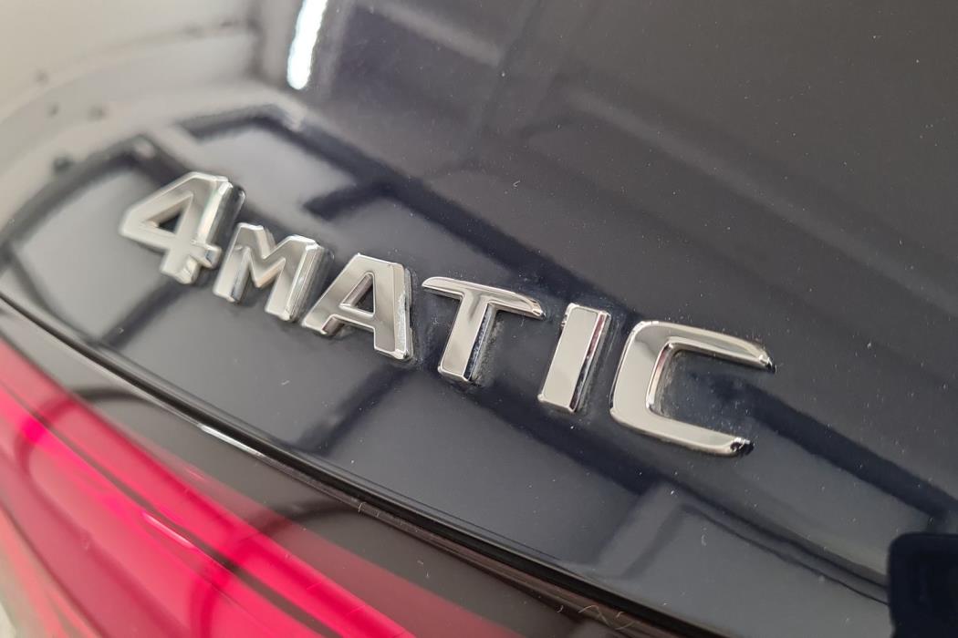 MERCEDES-BENZ GLC 2024