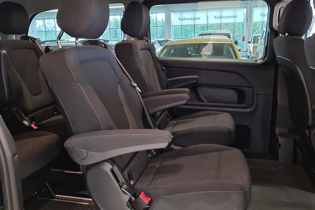 MERCEDES-BENZ V 2016