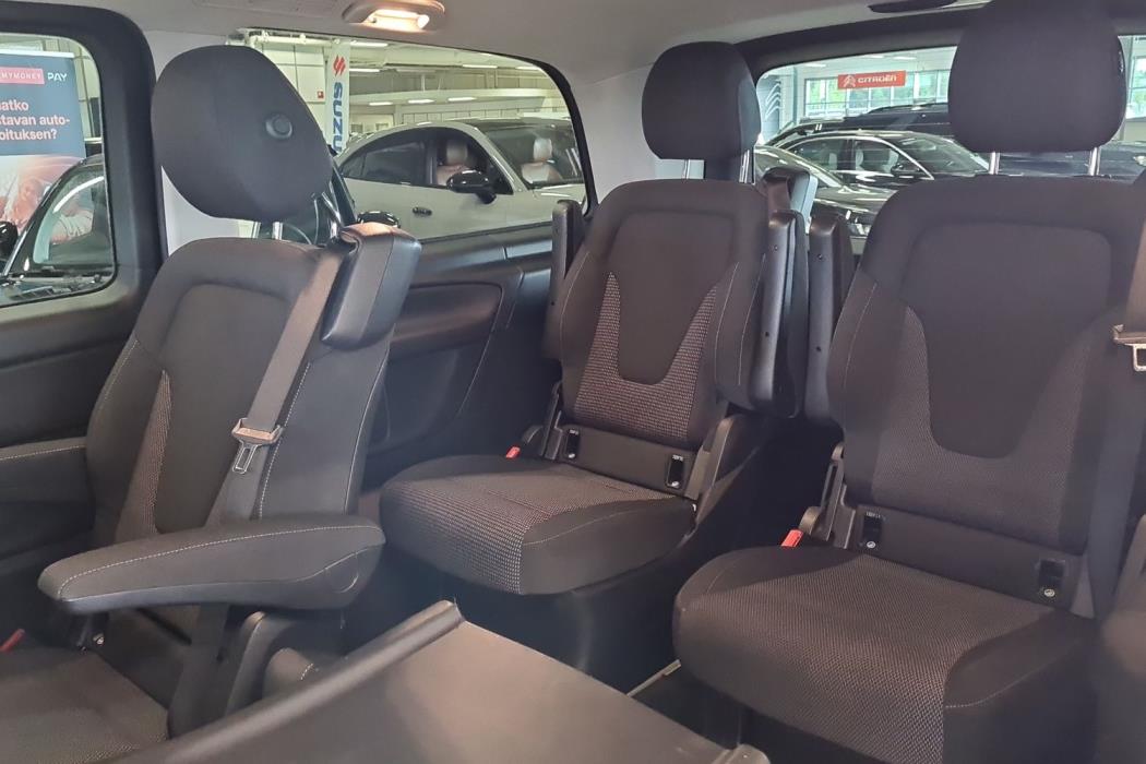 MERCEDES-BENZ V 2016