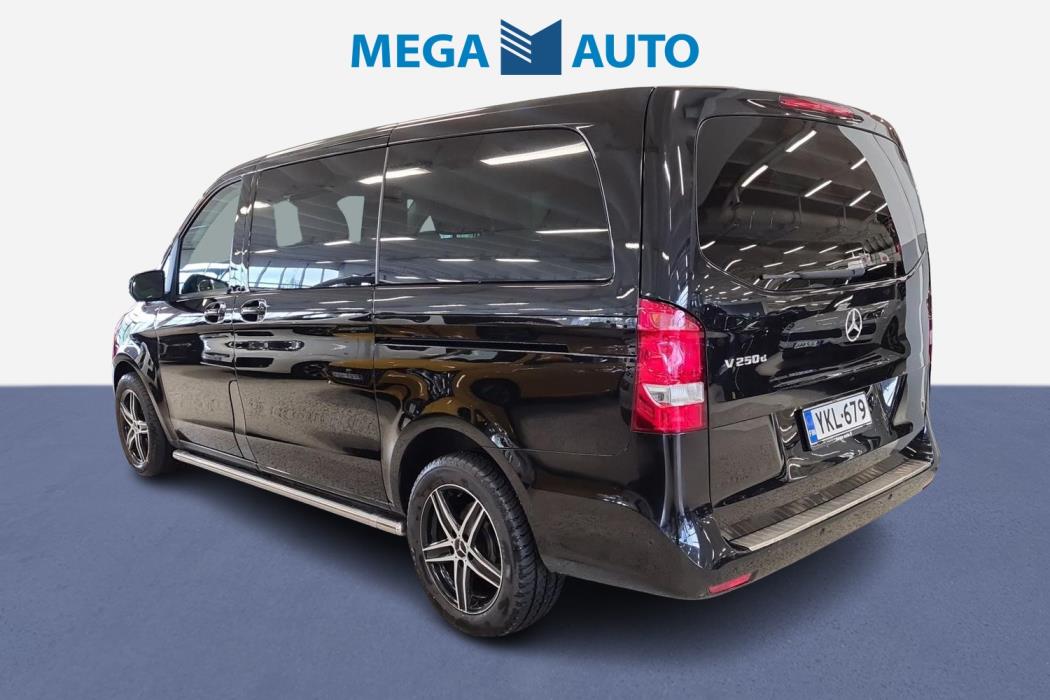 MERCEDES-BENZ V 2016