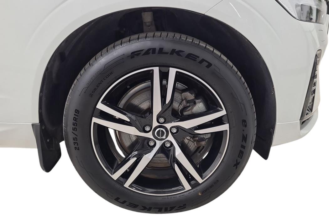 VOLVO XC60 2021