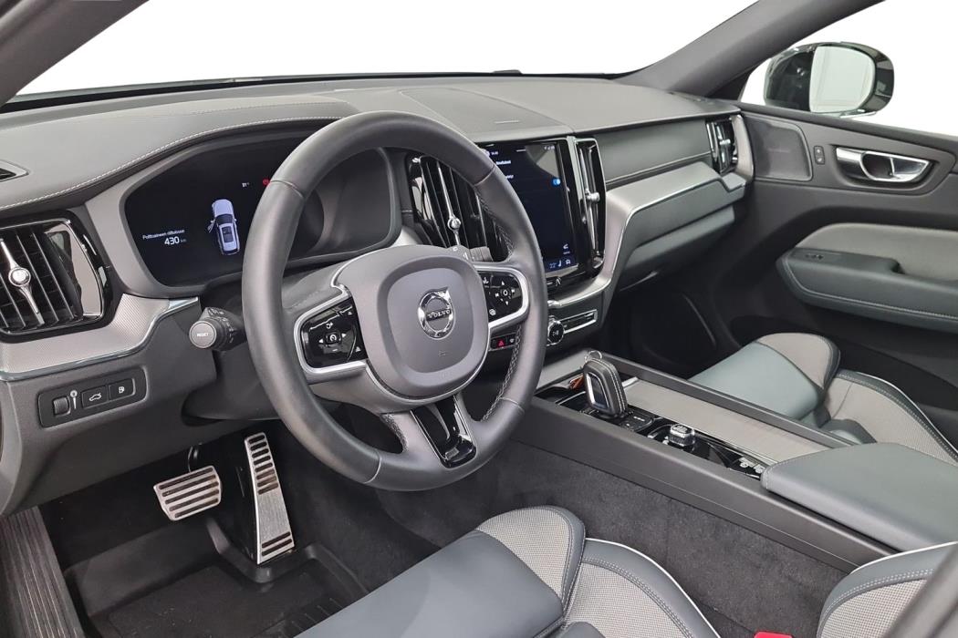 VOLVO XC60 2021