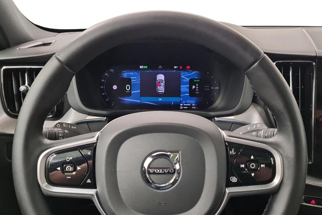 VOLVO XC60 2021