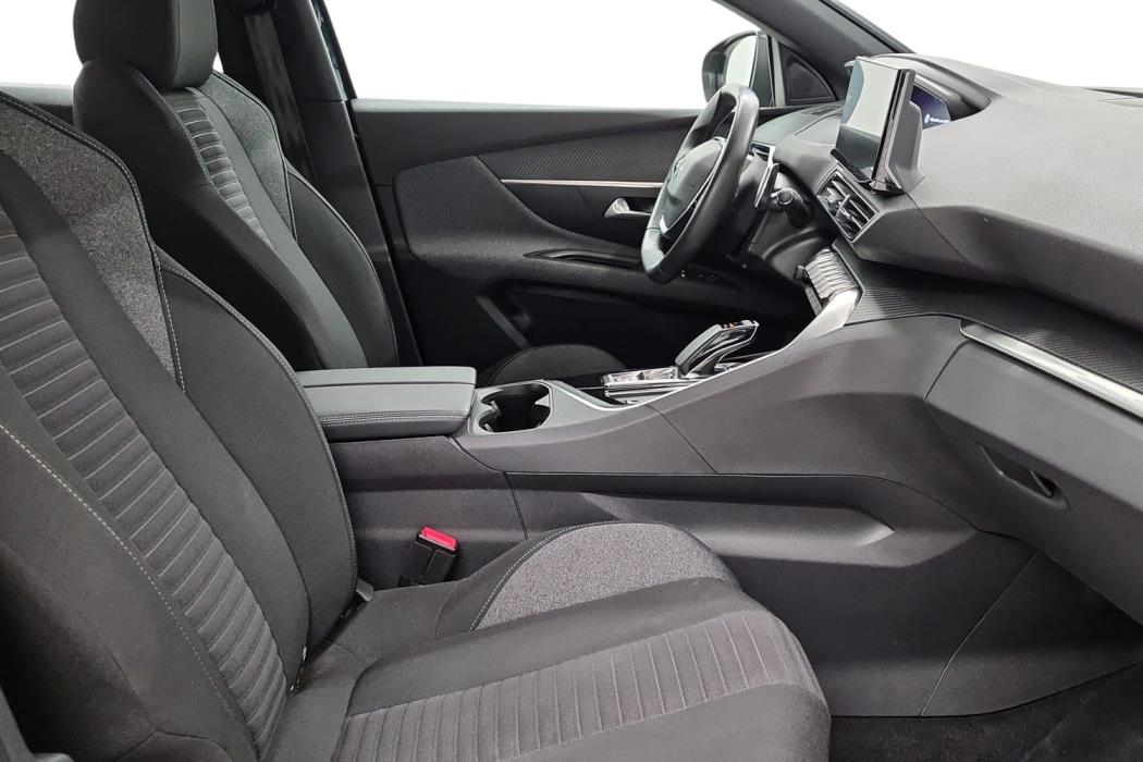 PEUGEOT 3008 2023