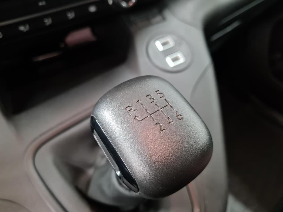 Peugeot Partner 2024