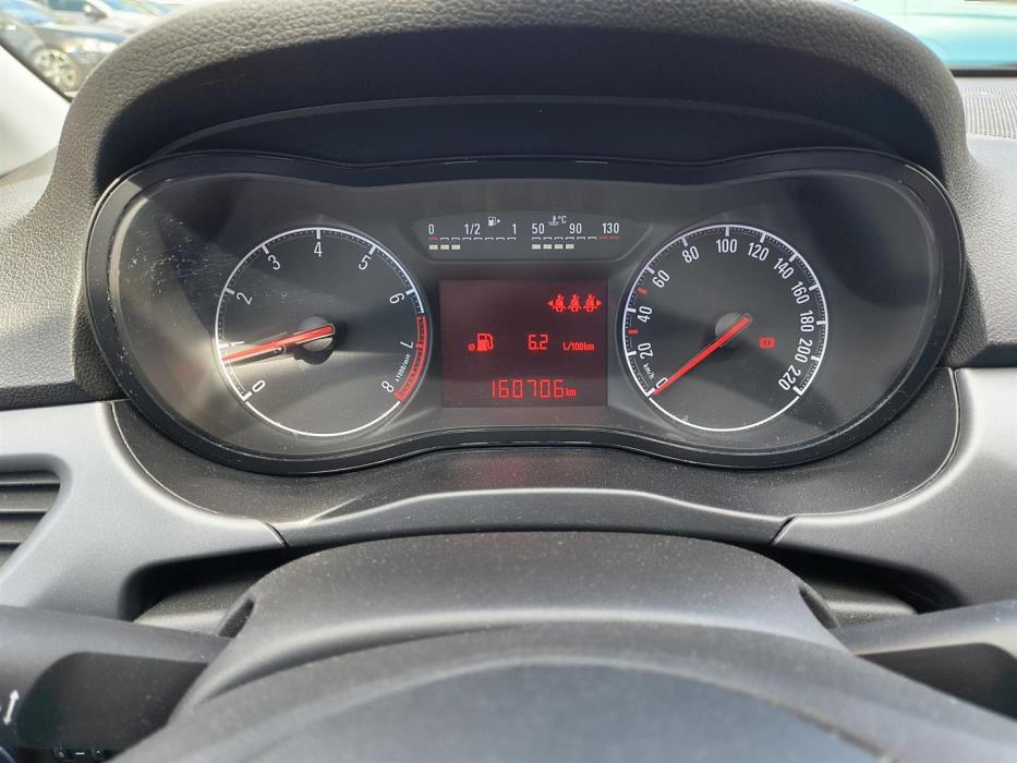 OPEL CORSA 2015