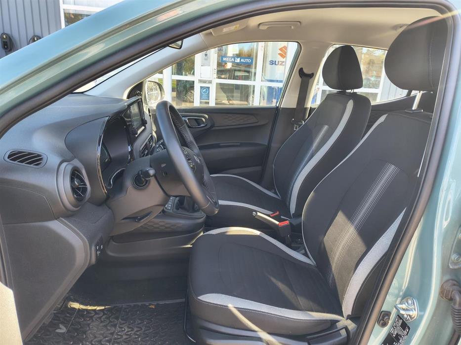 Hyundai i10 2025