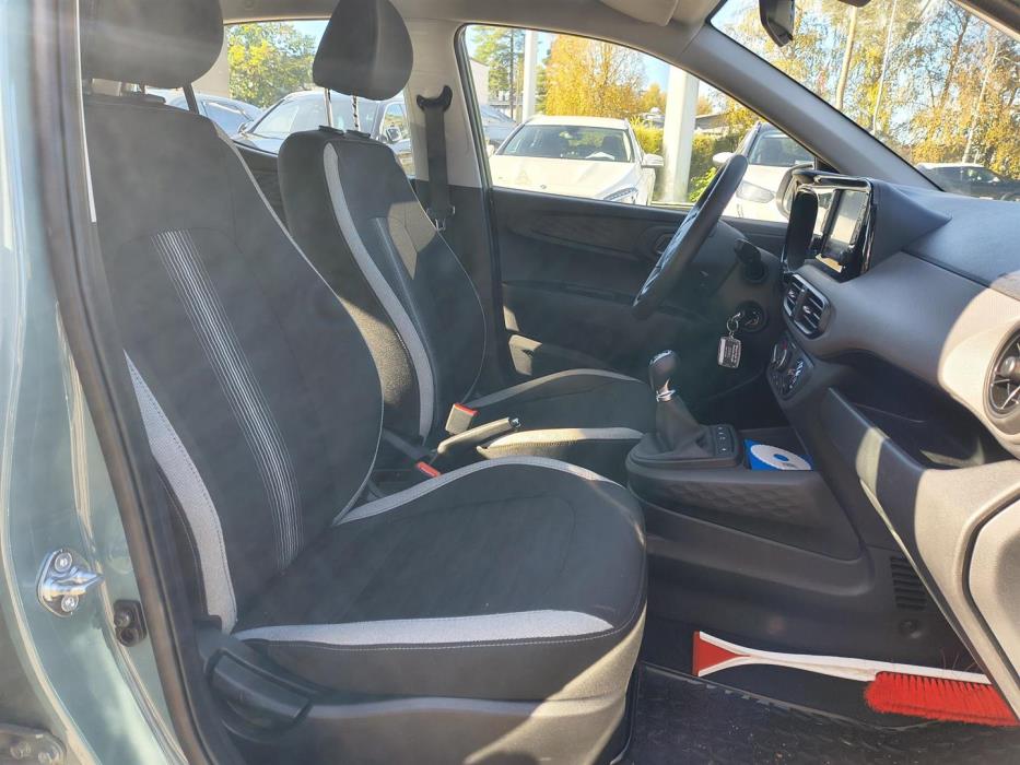 Hyundai i10 2025