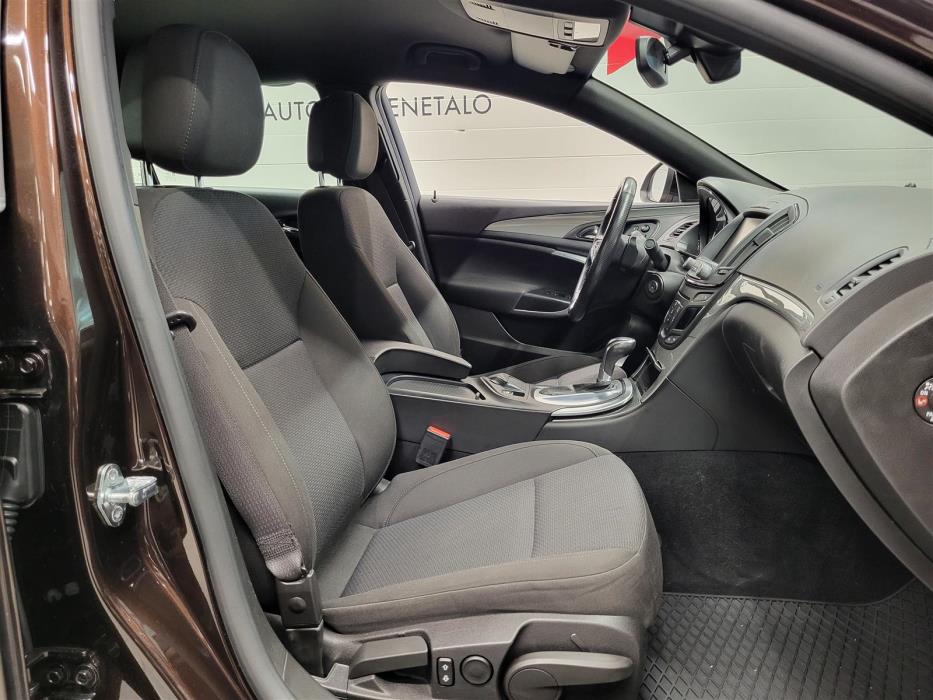 OPEL Insignia 2014