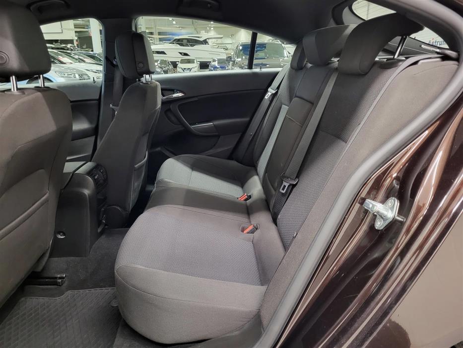 OPEL Insignia 2014
