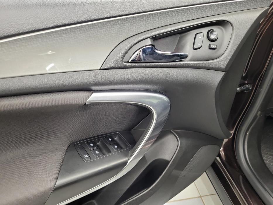 OPEL Insignia 2014