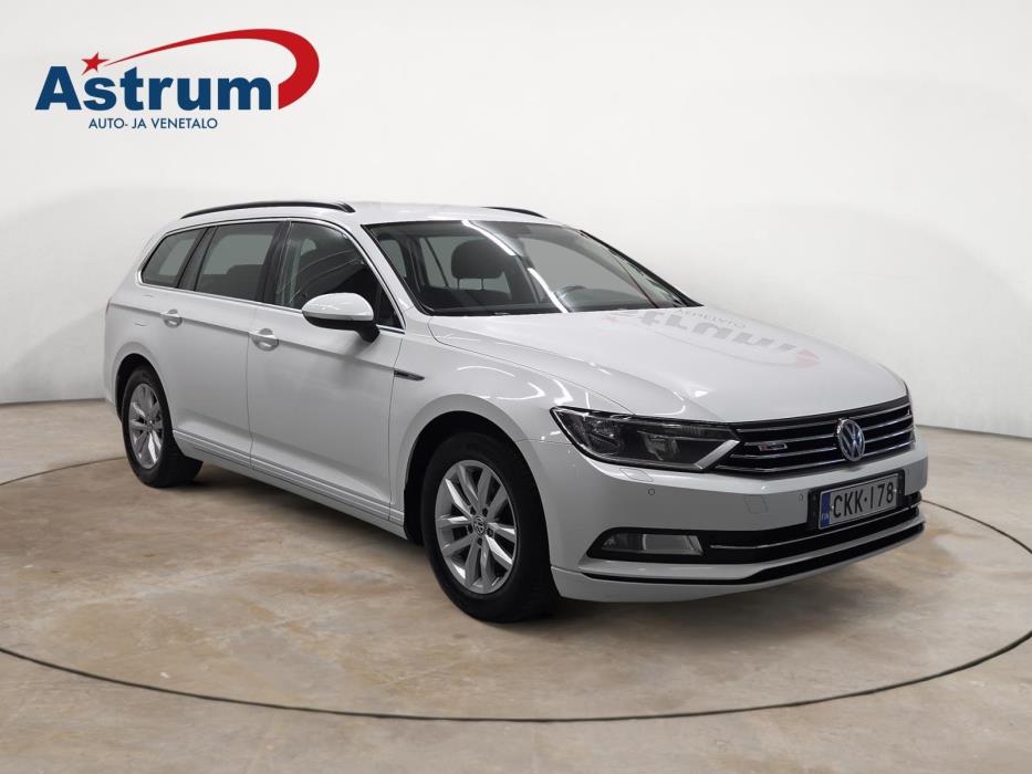 VOLKSWAGEN PASSAT 2016