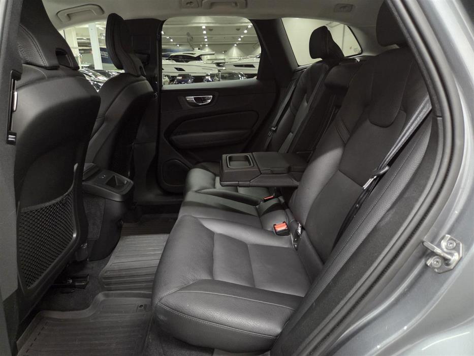 VOLVO XC60 2020