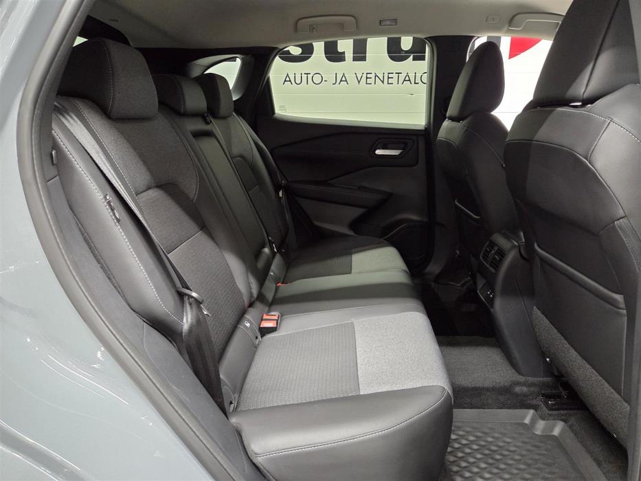 NISSAN Qashqai 2025