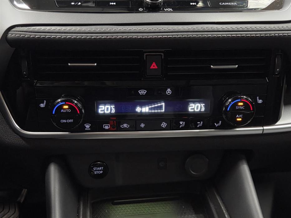 NISSAN Qashqai 2025