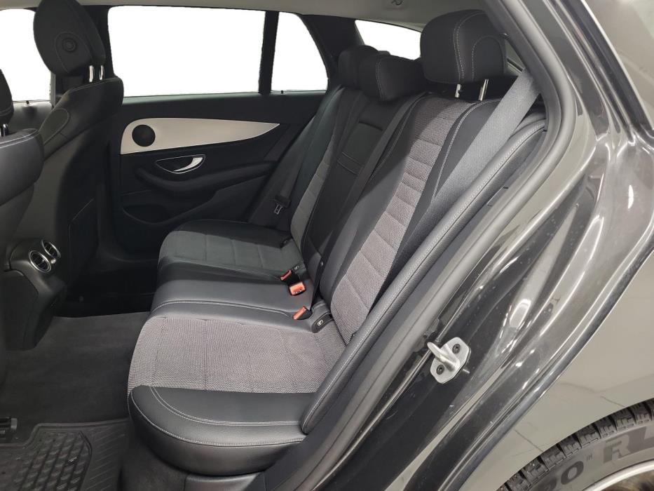 MERCEDES-BENZ E 2021