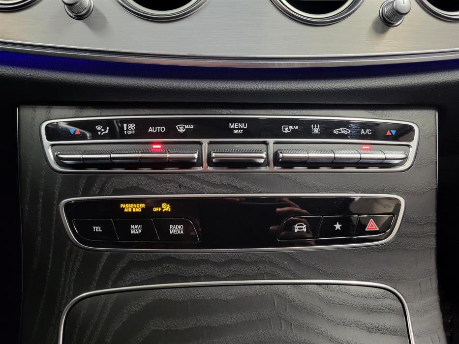 MERCEDES-BENZ E 2021