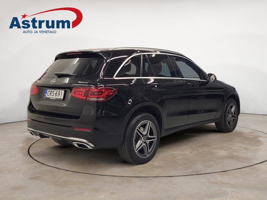 MERCEDES-BENZ GLC 2022