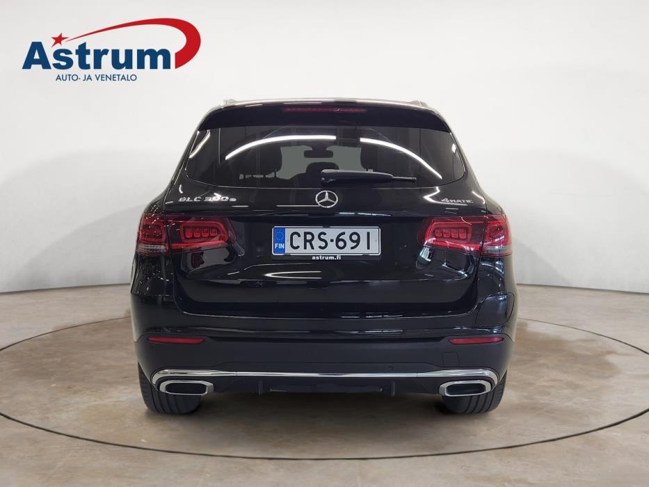 MERCEDES-BENZ GLC 2022