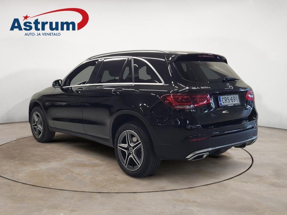 MERCEDES-BENZ GLC 2022