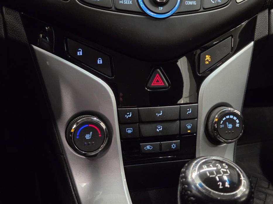 CHEVROLET Cruze 2013