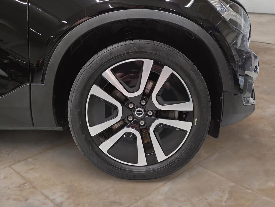 VOLVO XC40 2021