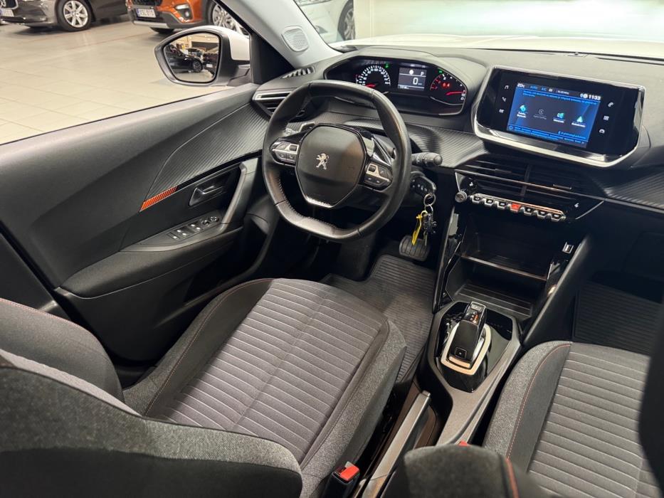 PEUGEOT 2008 2021