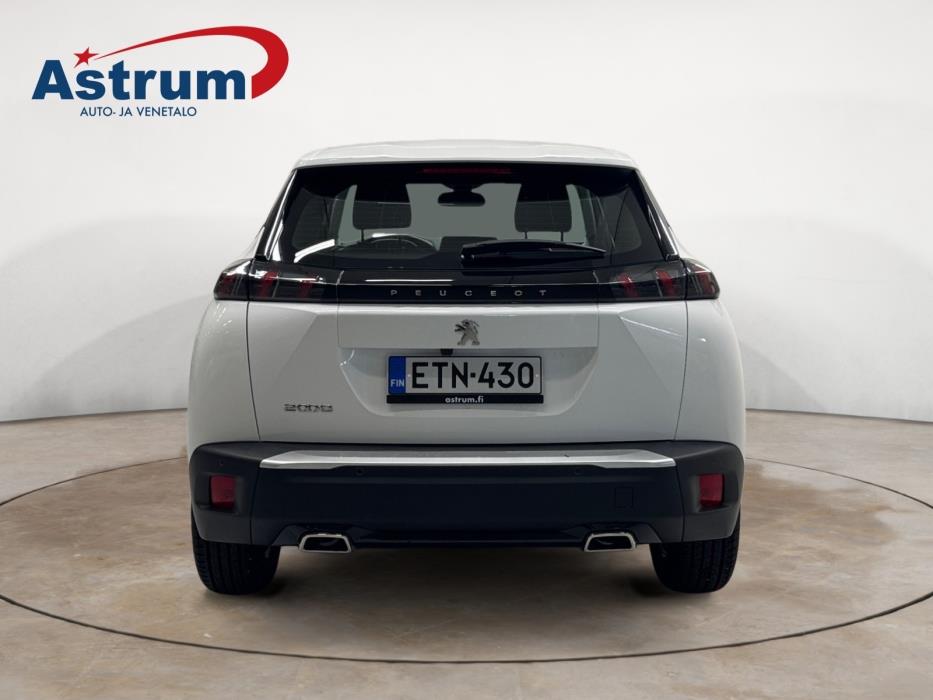 PEUGEOT 2008 2021