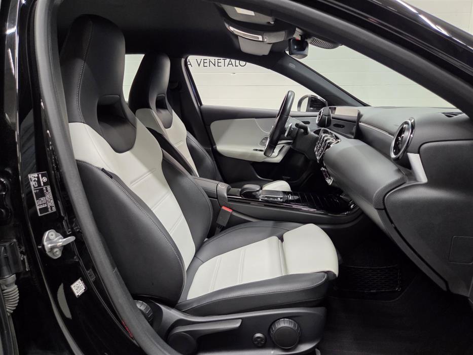 MERCEDES-BENZ A 2020