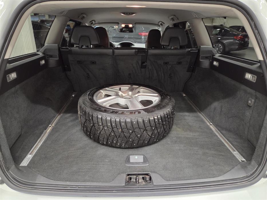 VOLVO V70 2014