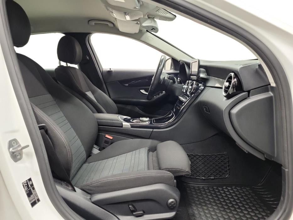 MERCEDES-BENZ C 2019