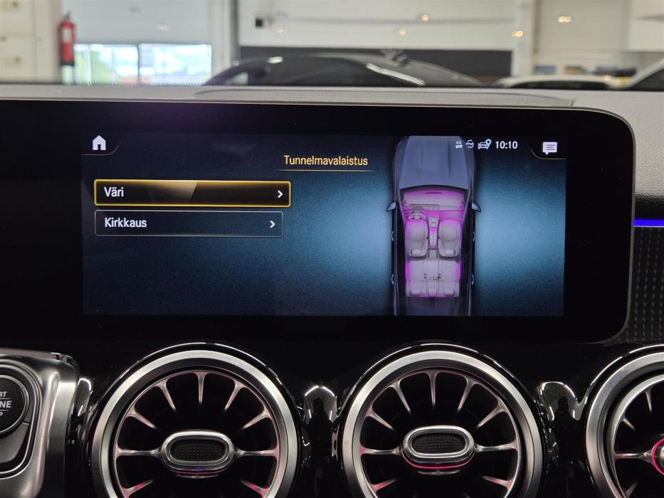 MERCEDES-BENZ GLB 2021
