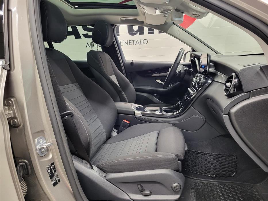 MERCEDES-BENZ GLC 2019