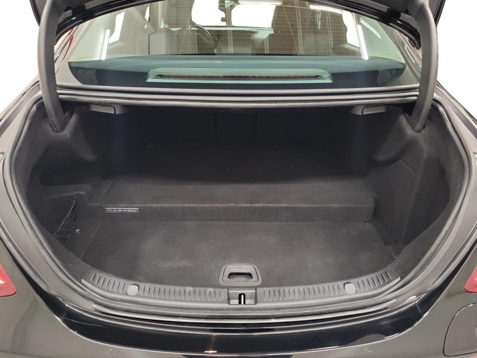 MERCEDES-BENZ E 2018