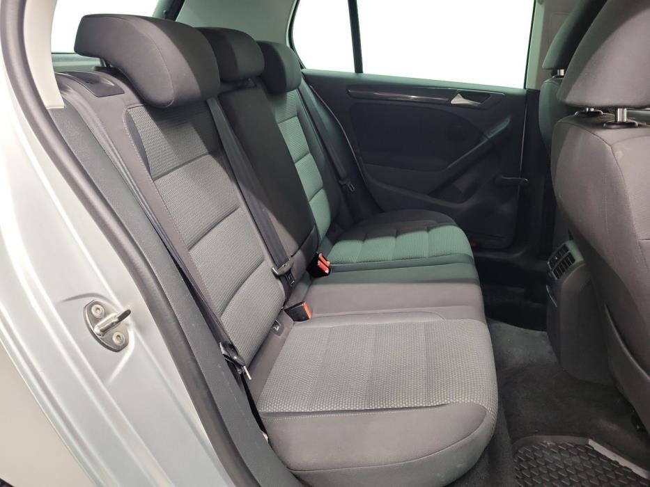 VOLKSWAGEN GOLF 2011