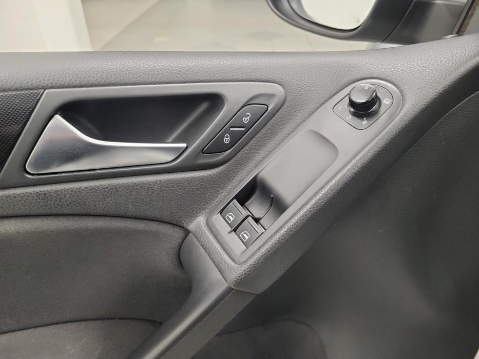 VOLKSWAGEN GOLF 2011