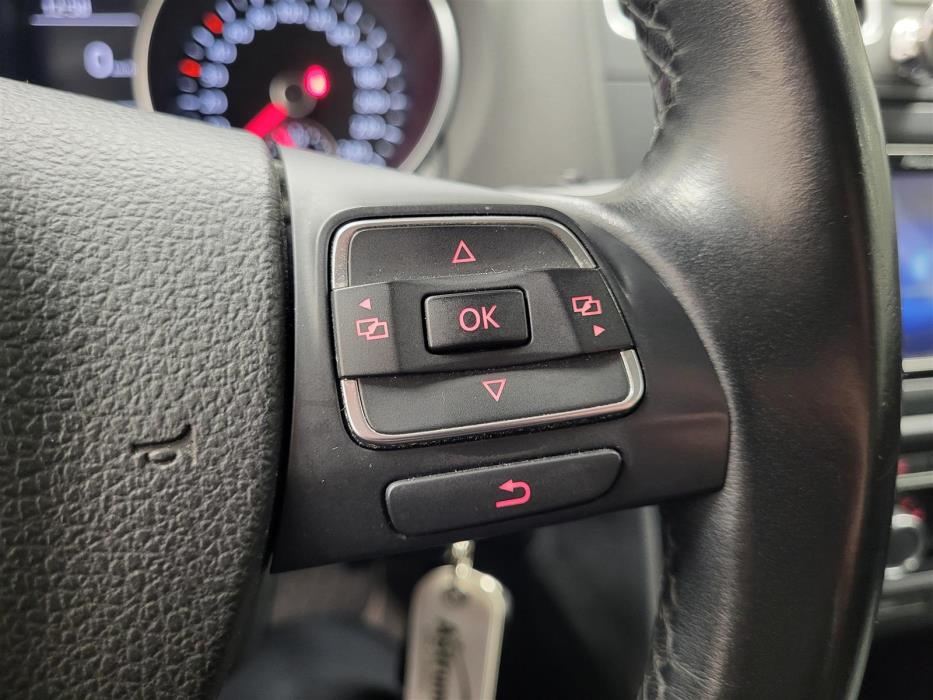 VOLKSWAGEN GOLF 2011