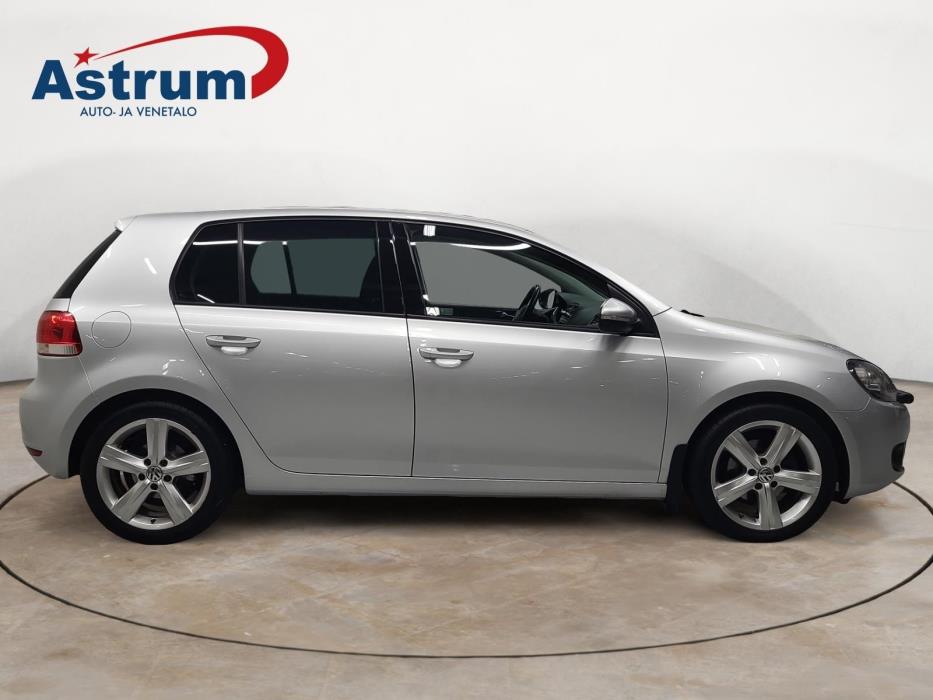 VOLKSWAGEN GOLF 2011