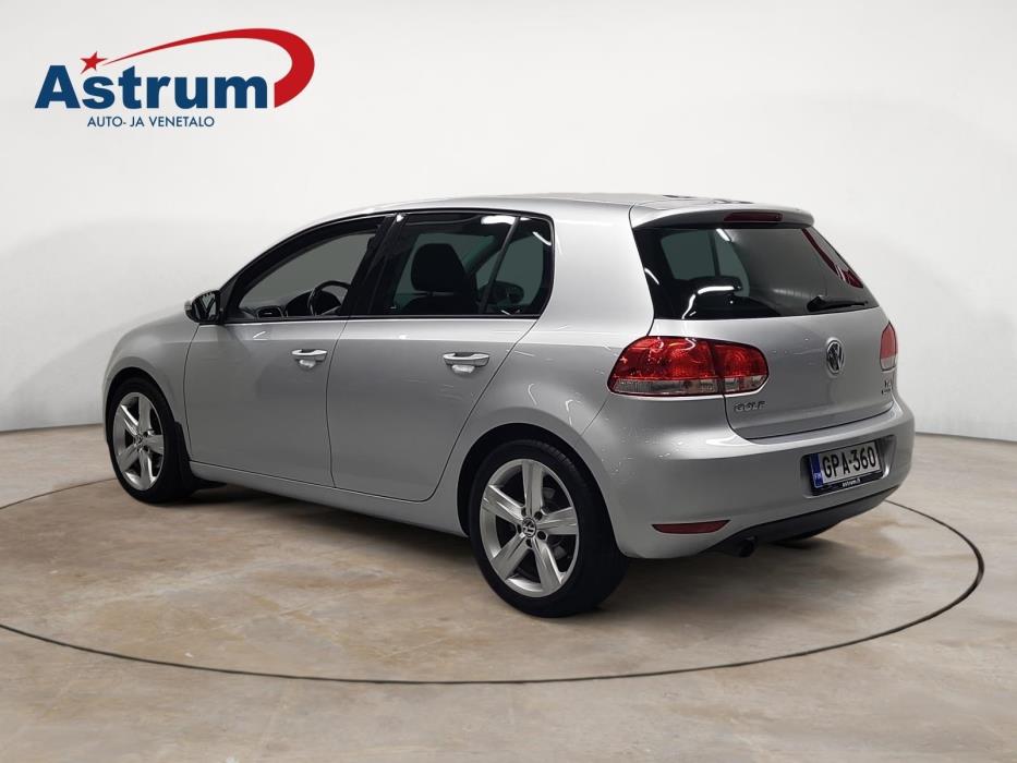 VOLKSWAGEN GOLF 2011