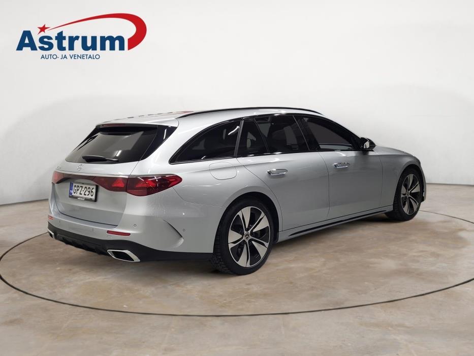 MERCEDES-BENZ E 2024