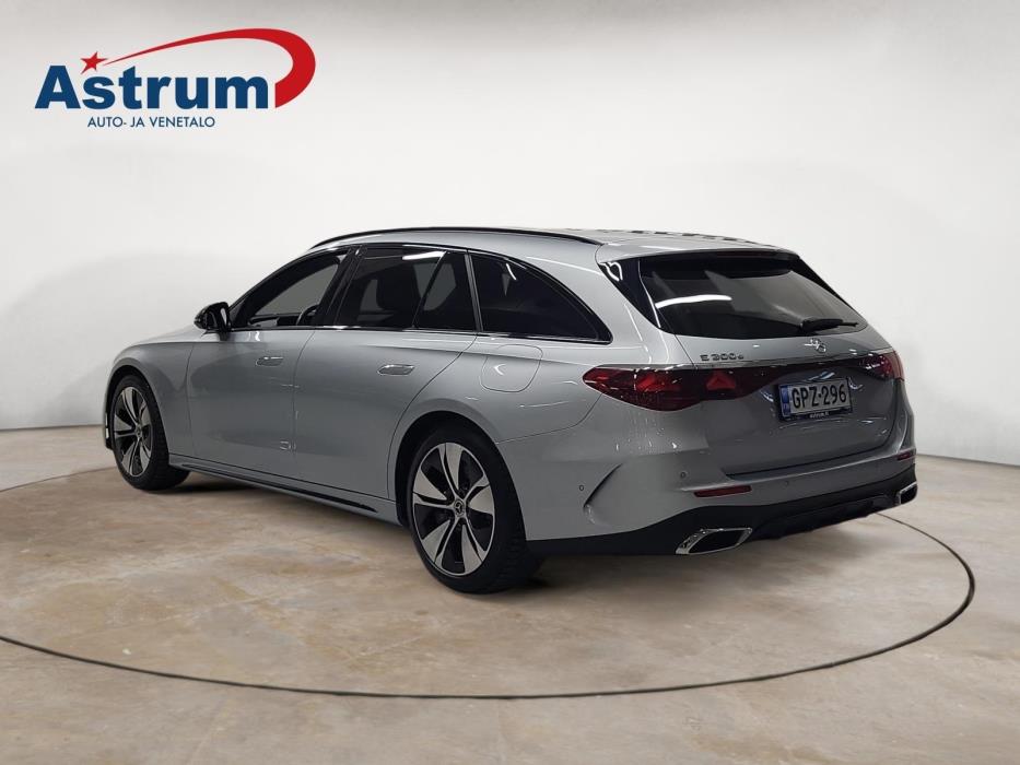 MERCEDES-BENZ E 2024